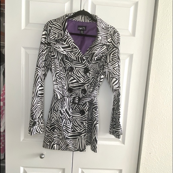 Rue21 XL Blk/Wh Jacket - Picture 9 of 9